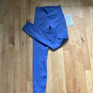 NWT Lululemon wunder train with pockets size 4
